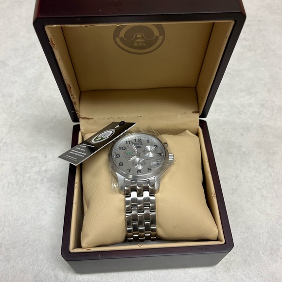 Roots Eco Automatic men’s silver watch ultra rare and new - Picture 3 of 9